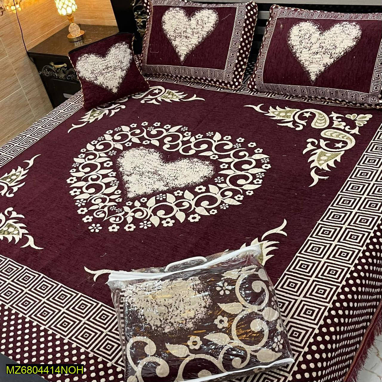 4-Piece Velvet Jacquard Bedspread Set β Burgundy White Heart Design